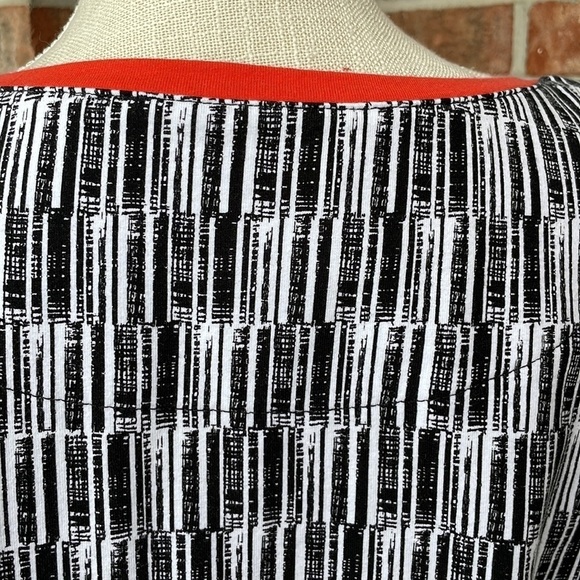 Ruby Rd. Petite Mod Top‎ - Picture 6 of 9